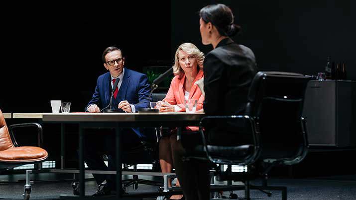 STC_2018_TheResistibleRiseofArturoUi_030_(c)DanielBoud.jpg